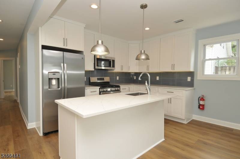 75 Riggs Pl #2, South Orange Village Twp., NJ 07079