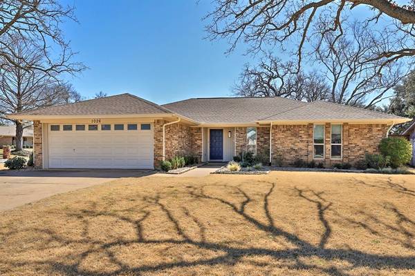 1026 Westminster Lane, Mansfield, TX 76063