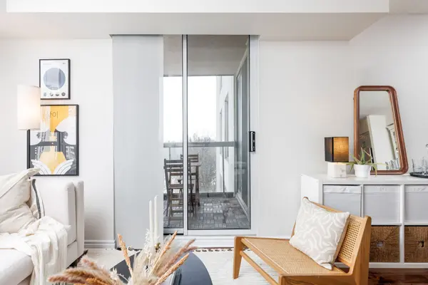 225 Merton ST #805, Toronto C10, ON M4S 3H1