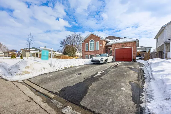 Oshawa, ON L1K 2J8,1193 Corsica AVE W