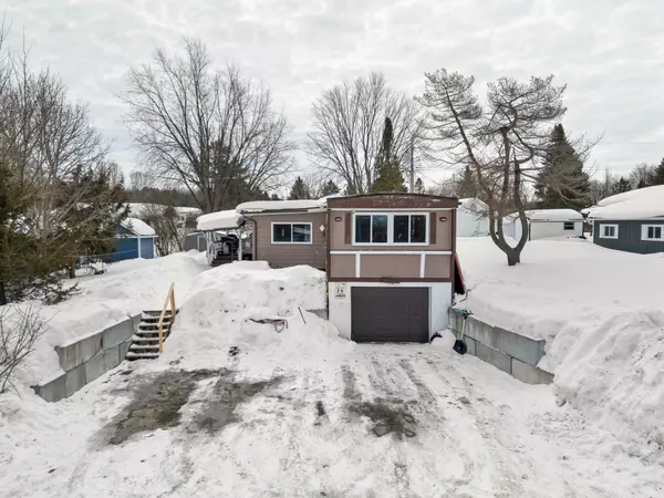 16 Fenelon WAY, Kawartha Lakes, ON K9V 4R1