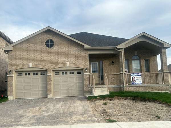 8 Carew BLVD, Kawartha Lakes, ON K9V 0J3