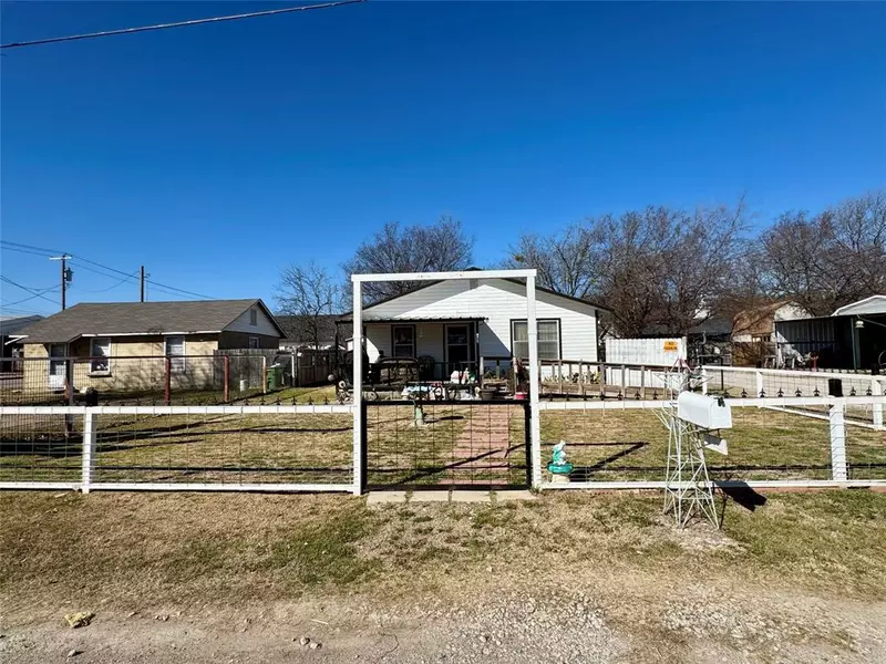 1100 SW 2nd Avenue, Mineral Wells, TX 76067