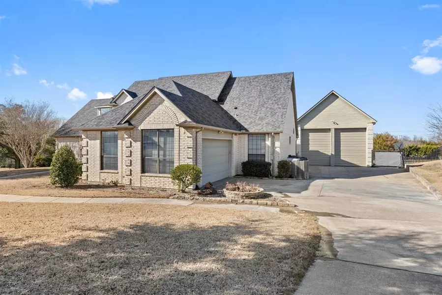 2220 Mcclendon Drive, Rockwall, TX 75032