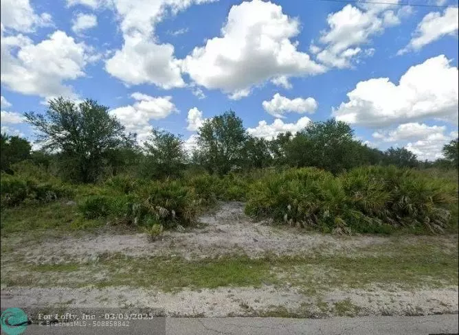 Lehigh Acres, FL 33971,2524 68th St