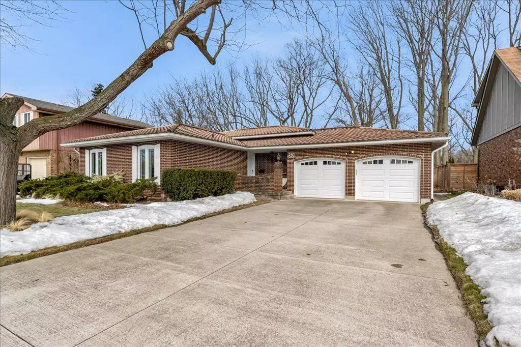 St. Catharines, ON L2M 7B3,30 BUTLER CRES