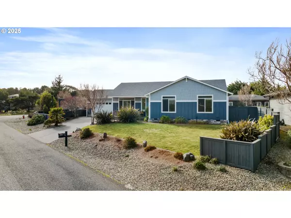 3220 NATALIE WAY, Bandon, OR 97411