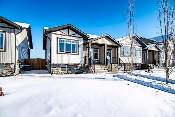 366 Spruce ST,  Rural Red Deer County,  AB T4S0P1