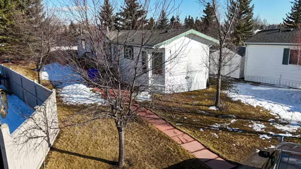 Olds, AB T4H 1W7,5210 65 AVE #61