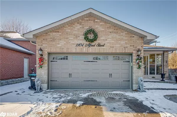 1104 Alfred ST, Innisfil, ON L0L 1C0