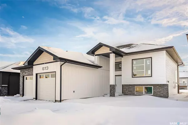 613 Pebble Beach BOULEVARD, Warman, SK S0K 4S1