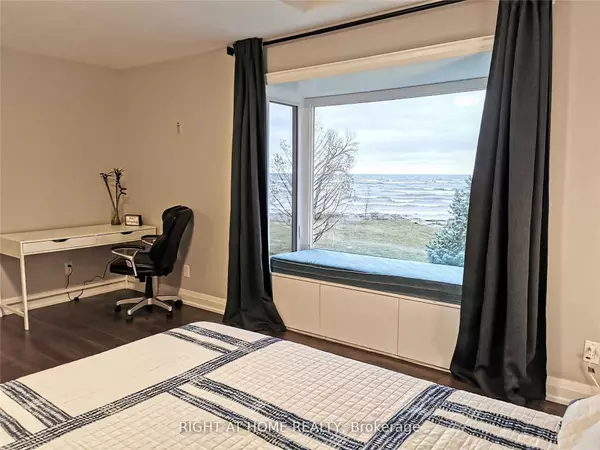 Oakville, ON L6L 5Z1,3234 Shoreline DR #Room A