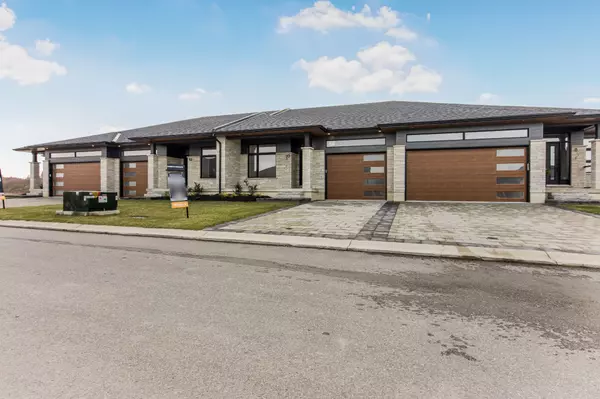 Lambton Shores, ON N0M 1T0,10 Coastal CRES #51