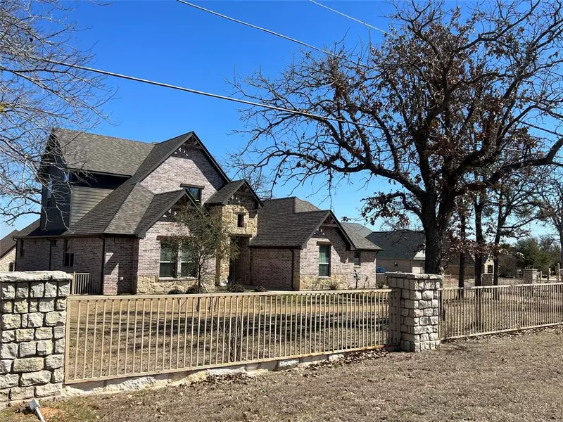 7109 Lake Village Court, Granbury, TX 76048