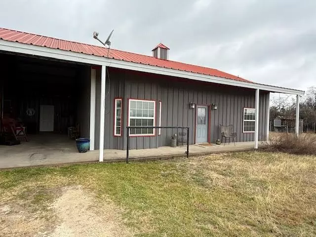 585 Lookout Point, Stephenville, TX 76401