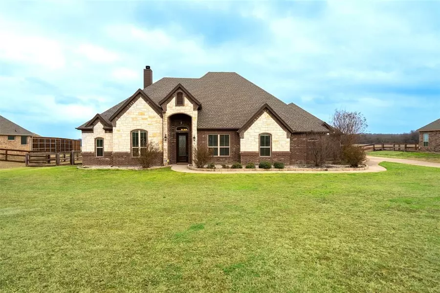 8360 Old Springtown Road, Springtown, TX 76082