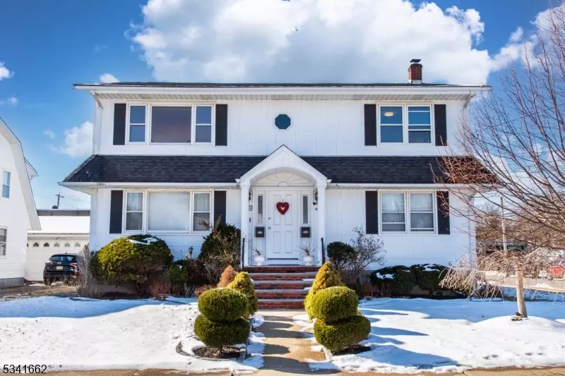 48 Cloverdale Rd, Clifton City, NJ 07013