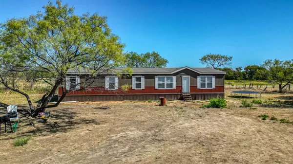 271 E Wathen Street, Graford, TX 76449