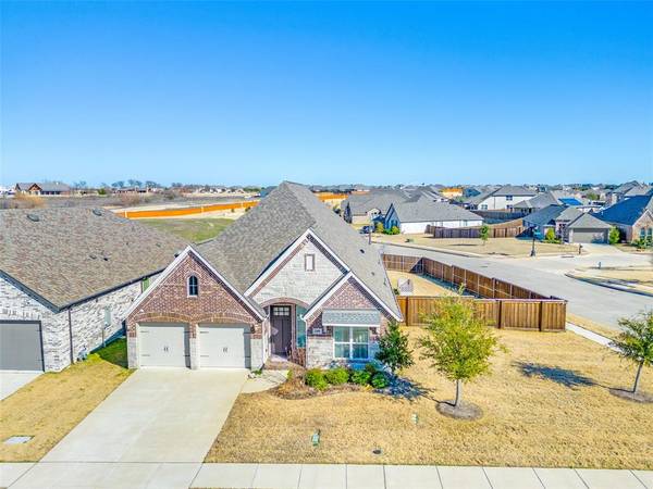 2400 Brightling Bend,  Forney,  TX 75126