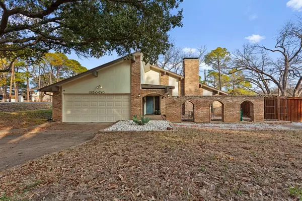 Highland Village, TX 75077,102 Bluebonnet Drive