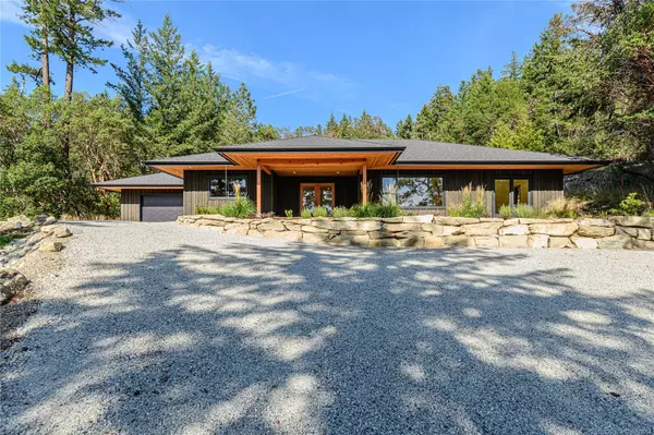 114 Cormorant Cres, Salt Spring, BC V8K 1G8