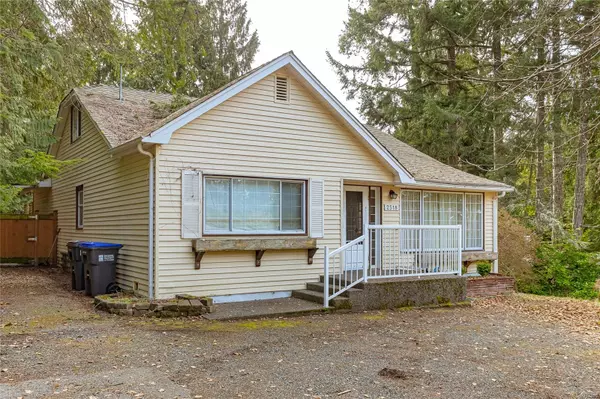 2518 Island Hwy W, Qualicum Beach, BC V9K 1B5