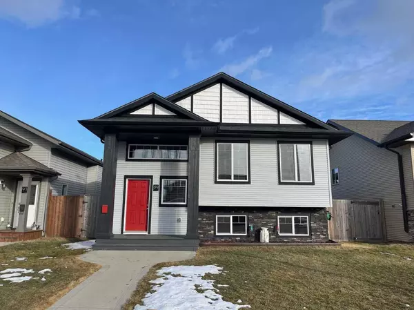 89 Coachman WAY, Blackfalds, AB T4M 0A3