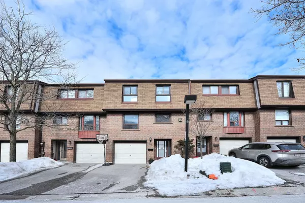 11 Plaisance RD #12, Richmond Hill, ON L4C 5H1