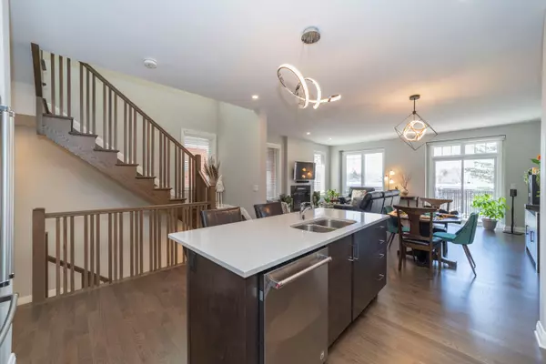 Barrhaven, ON K2J 6A4,340 Kilspindie RDG