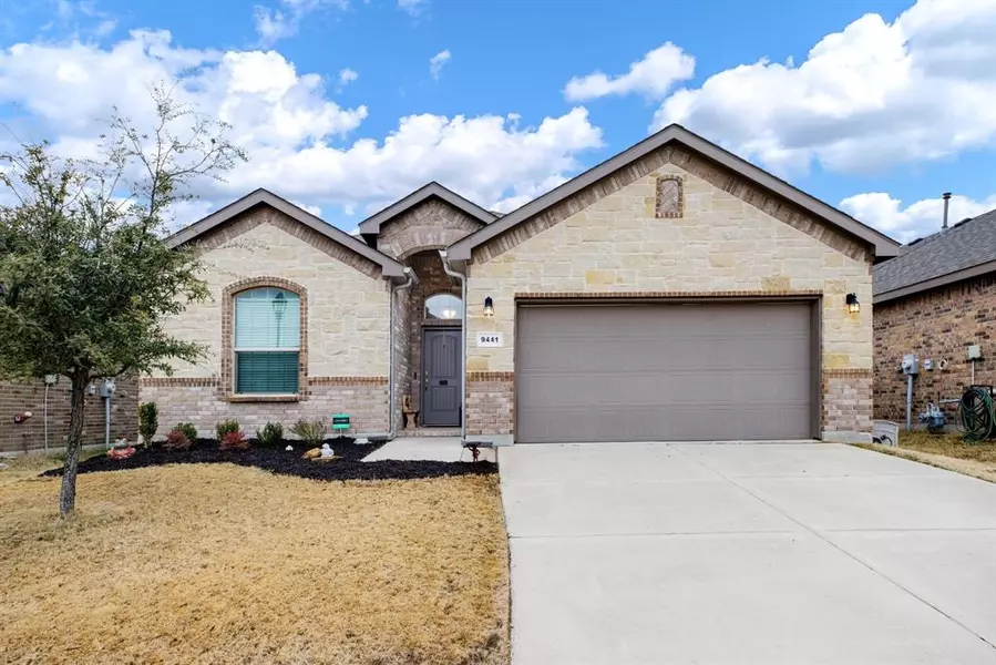 9441 Smiths Park Lane, Fort Worth, TX 76177