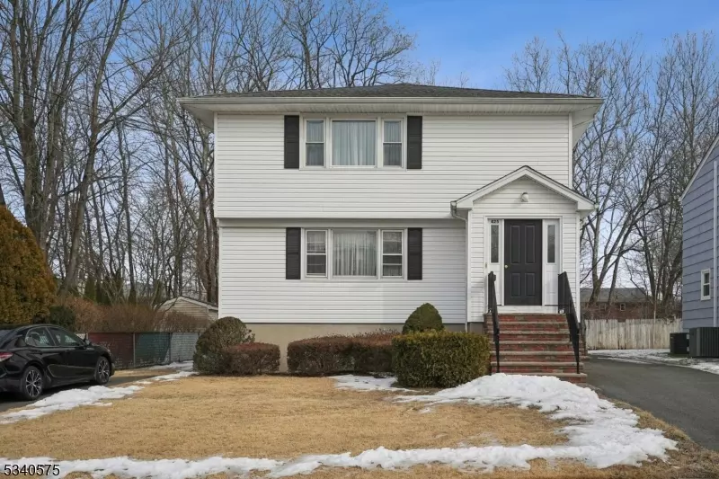 425 Midland Ave, Pompton Lakes Boro, NJ 07442