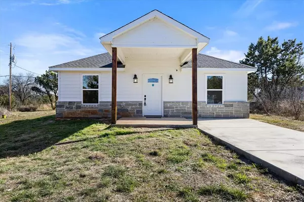 3619 Hidden Oak Drive, Granbury, TX 76048