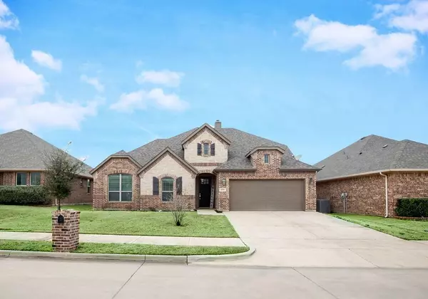 1676 Laramie Lane, Burleson, TX 76028