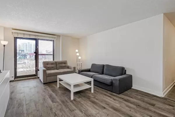 1900 25A ST Southwest #104, Calgary, AB T3E1Y5