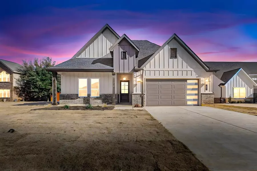 1823 Meadowview, Canton, TX 75103