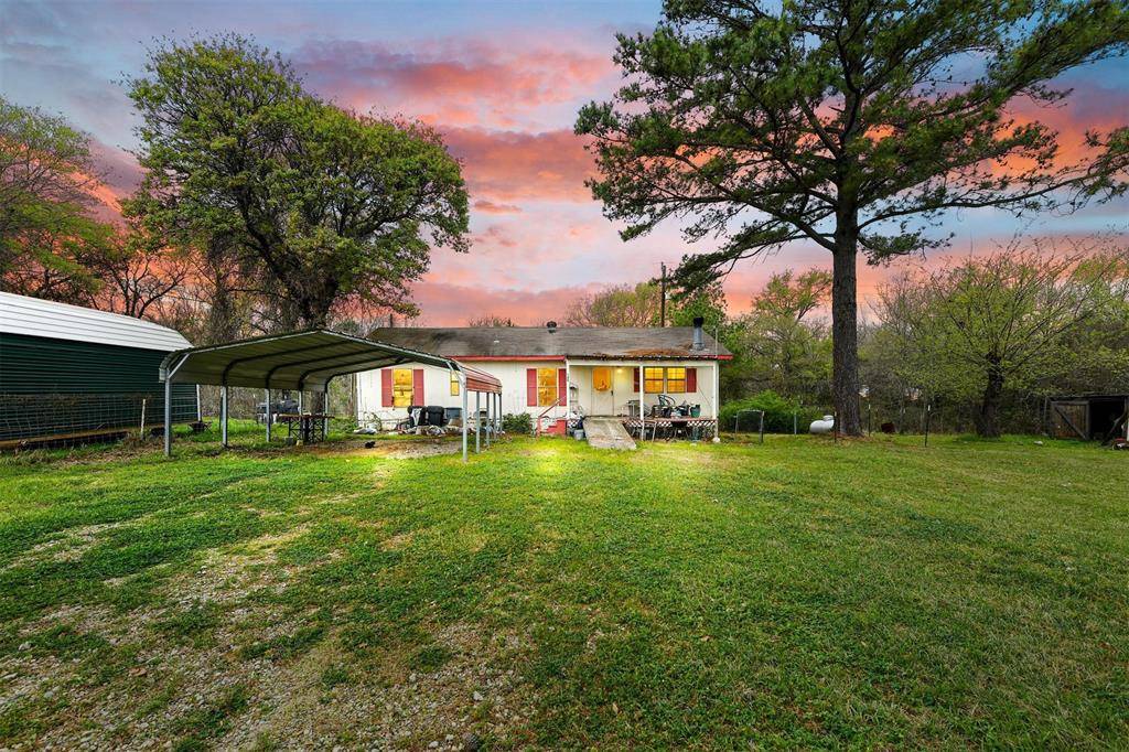 120 Tree Line Drive, Mabank, TX 75156