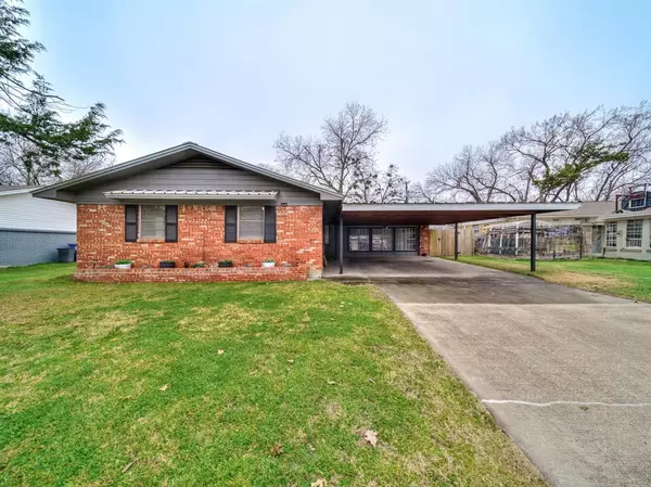 109 S 8th Street, Sanger, TX 76266