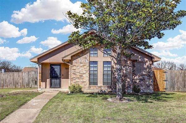 7109 Scots Briar Court, Fort Worth, TX 76137