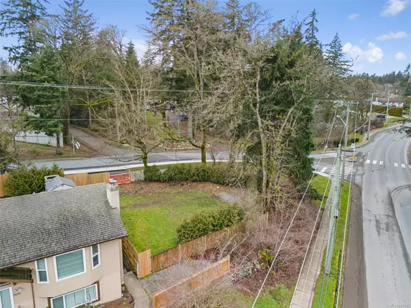 Central Saanich, BC V8M 1W2,7471 Veyaness Rd