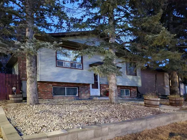 Calgary, AB T2W 3J4,3503 Cedarille DR Southwest