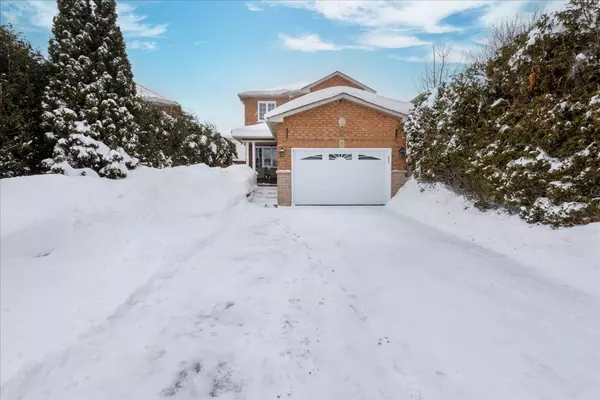 22 Hemlock CT, Barrie, ON L4N 9N5