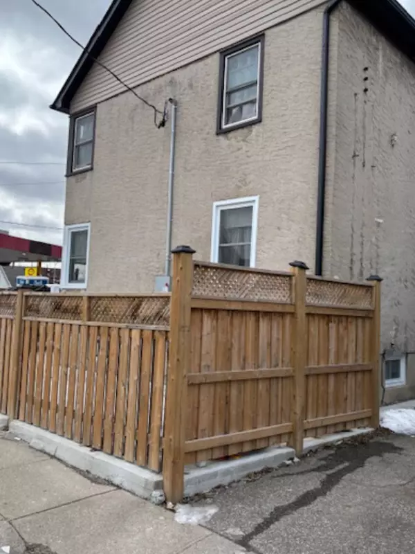 3 Francis ST, St. Catharines, ON L2R 5B1