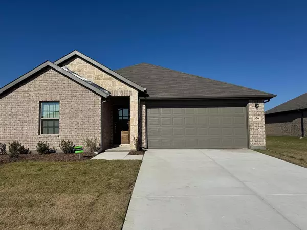 520 Ridgewood Drive, Van Alstyne, TX 75495