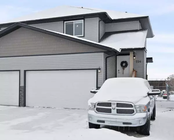 Carstairs, AB T0M 0N0,726 Carriage Lane DR