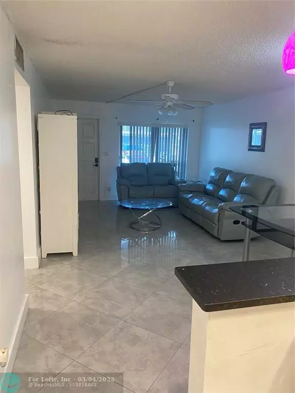 5383 SW 40th Ave  #103, Fort Lauderdale, FL 33314