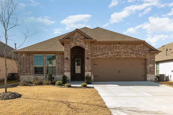 433 Hazeltine Road, Red Oak, TX 75154