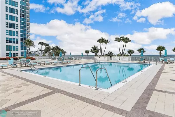 Lauderdale By The Sea, FL 33062,1620 S Ocean Blvd  #15L