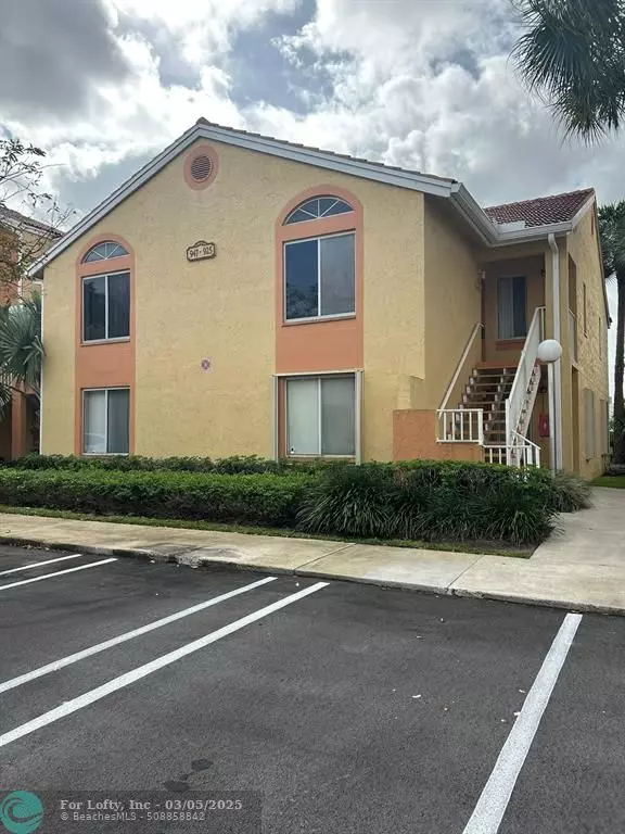 Coral Springs, FL 33071,947 Coral Club Dr  #947