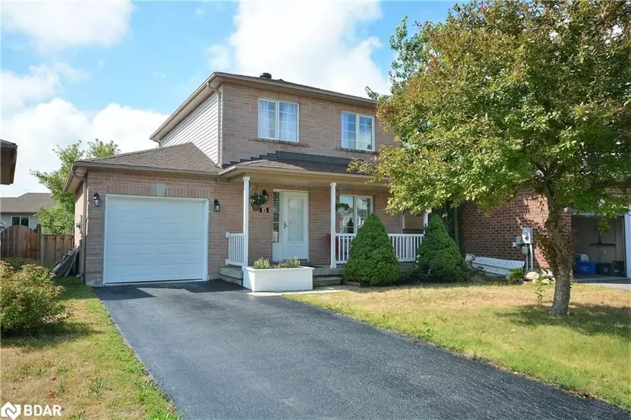 15 Golds CRES, Barrie, ON L4N 8R5