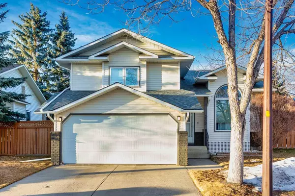 Calgary, AB T3G 3H7,339 Hawkhill PL Northwest